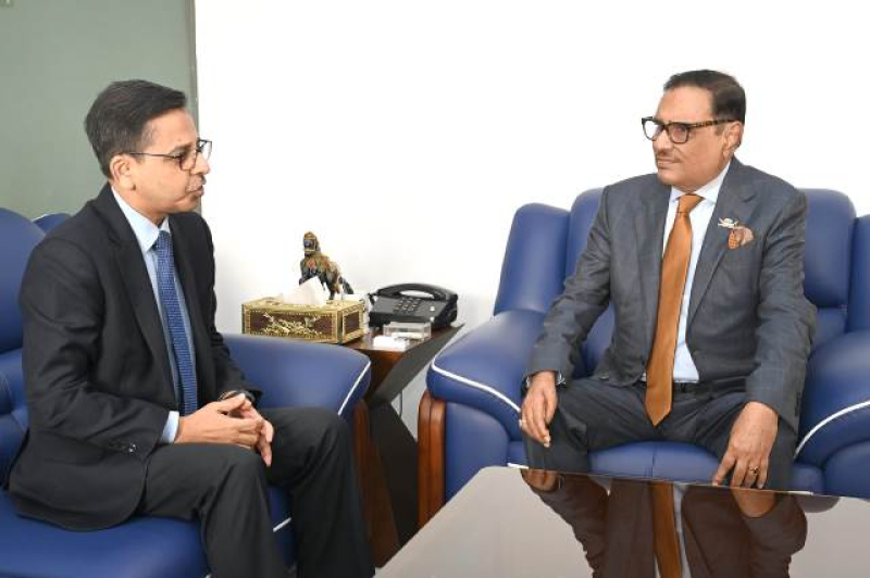 al-general-secretary-obaidul-quader-talking-to-indian-high-cvommissioner-pranay-verma-at-his-secretariat-office-on-sunday-67a2bf53417363bb0e741f13942d496c1706465215.jpg