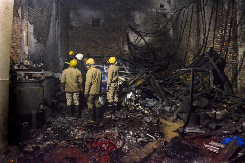 fire-kills-11-people-in-new-delhi-7fc635e78380038eac39eb919eb41c6d1708064202.jpg