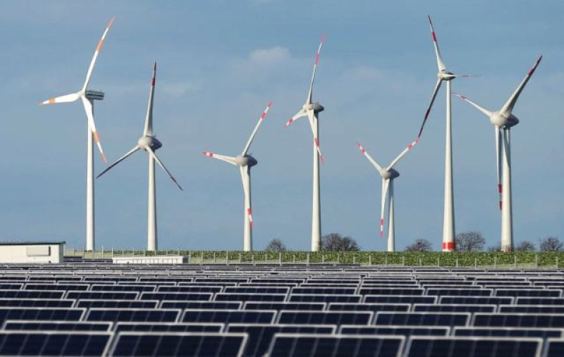 wind-farms-and-solar-panels-generate-electricity-and-reduce-reliance-on-coal-powered-energy-9db28cfe3b51e7e6285984314e669fa31710175644.jpg