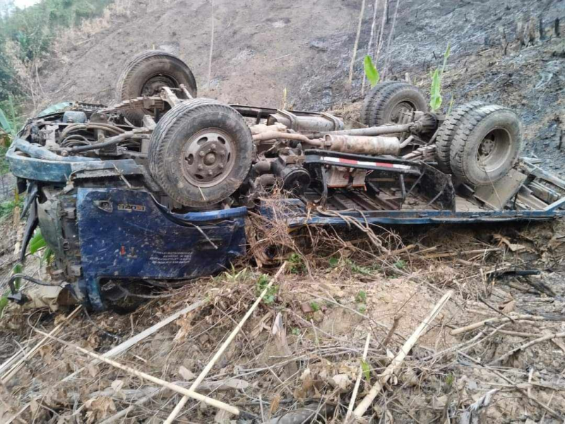 a-truck-overturned-in-rangamati-killing-six-workers-on-wednesday-527b681353412507f38840c111ab53d21713981782.png