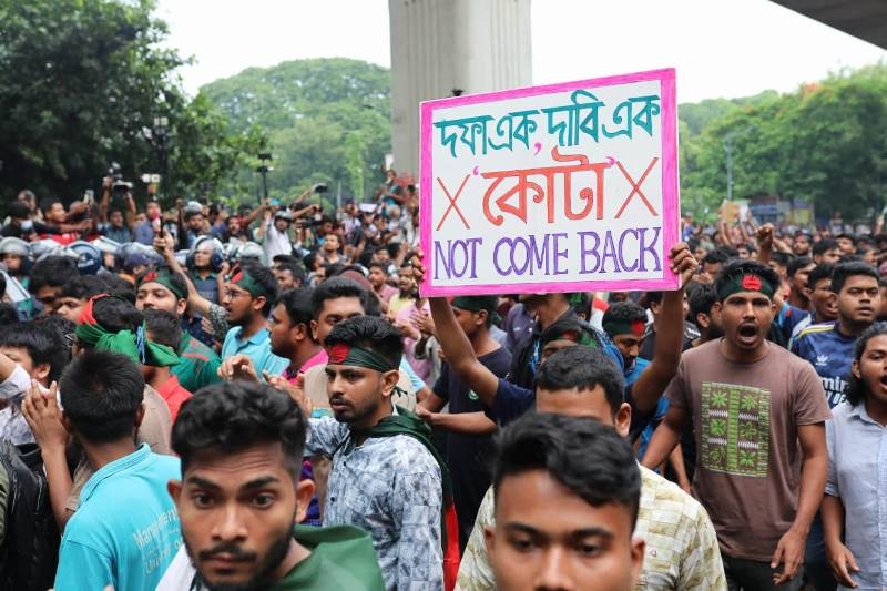 quota-protesters-at-a-rally-in-dhaka-city-on-thursday-e9374e490a4cdee0d442895729fc600a1720721121.jpg