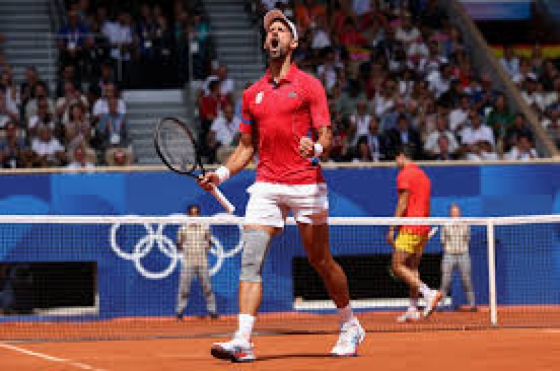 djokovic-beats-alcaraz-to-win-olympic-tennis-gold-9322d963cd287c2e2d6b1bf866ff13bb1722793125.jpg