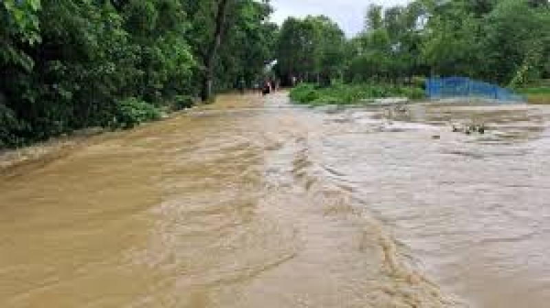 flash-flood-in-feni-56718b3e376c13b7e492a8646b2c108f1724302824.jpg