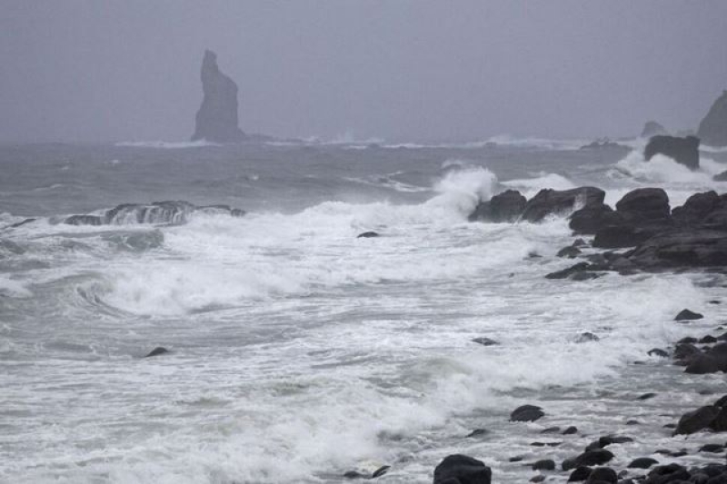 japan-typhoon-c7a134384e6e774d868ad8b48fc429941724914802.jpg