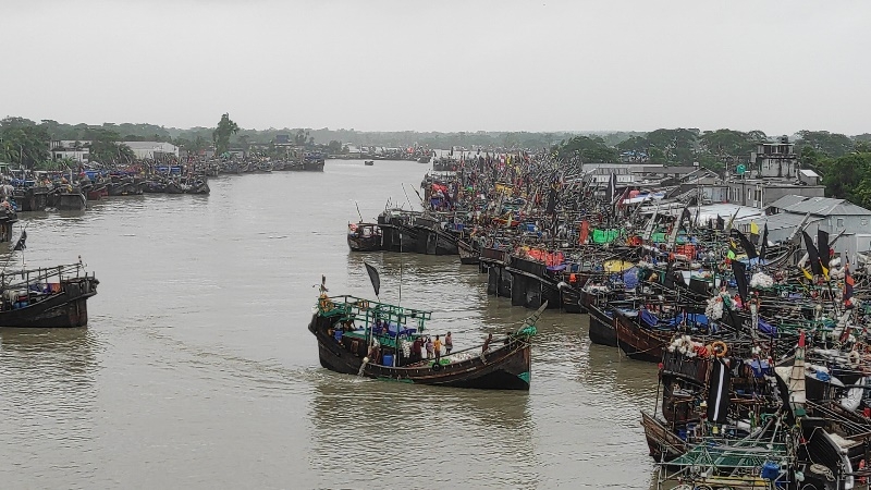 fishing-trawlers-started-for-the-sea-from-kalapara-on-tuesday-as-weather-turned-favourable-to-catch-fish-19b72d3fbbe5261d75fc152f19d23b461726593990.jpg