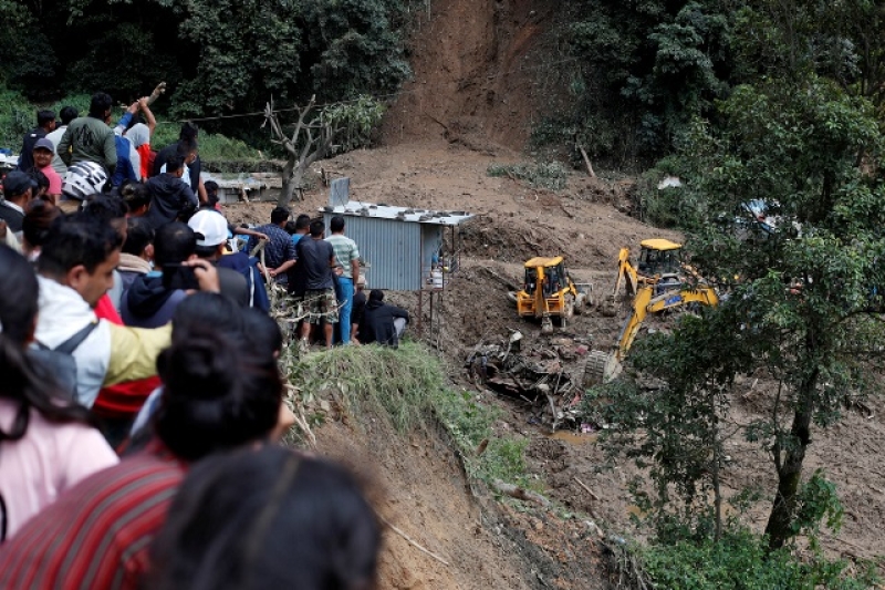 nepal-landslides-floods-87b317658282b106659693be6763c87f1727631433.jpg