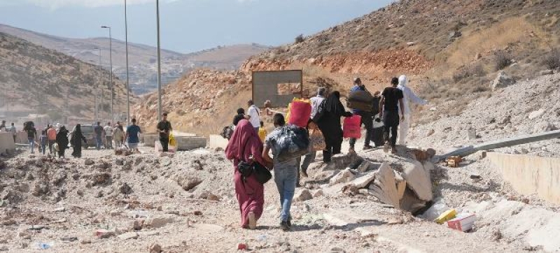 families-flee-into-syria-following-airstrikes-in-lebanon-fdc24c21d12be28a85c6dc8d2805d0801728455255.jpg