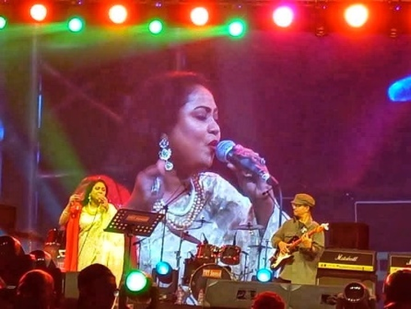 a-singer-performing-at-the-sabar-age-bangladesh-concert-on-monday-night-3af4c8af341f390ab37175f8fedb975d1734451550.jpg