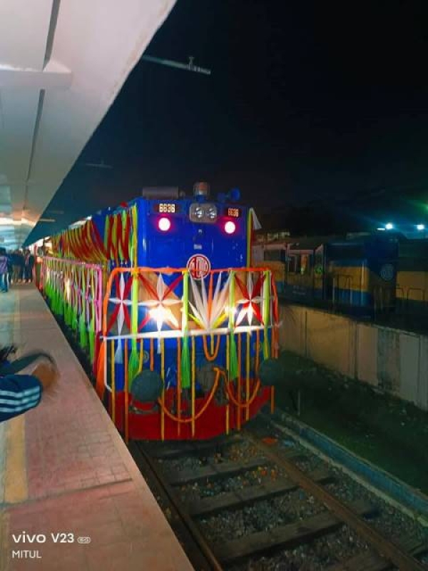 khulna-dhaka-train-ac0c21ef58251c22d423db846e792d961735012030.jpg