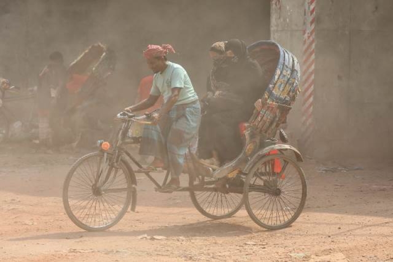 on-friday-the-air-was-classified-as-unhealthy-referring-to-a-health-risk-according-to-the-aqi-index-9403696e2038364c5683117ec328fab61735883525.jpg