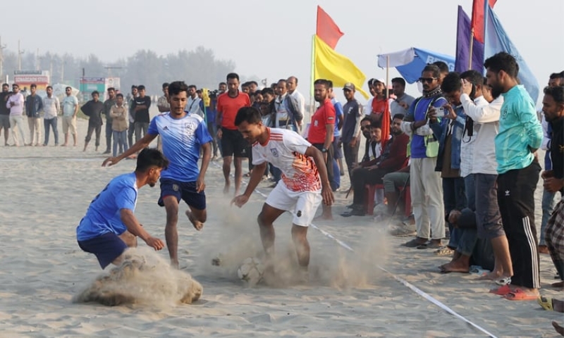 beach-football-tournament-held-in-coxs-bazar-1a2bfe45a65312b819e5b8ba865b555d1736348781.jpg