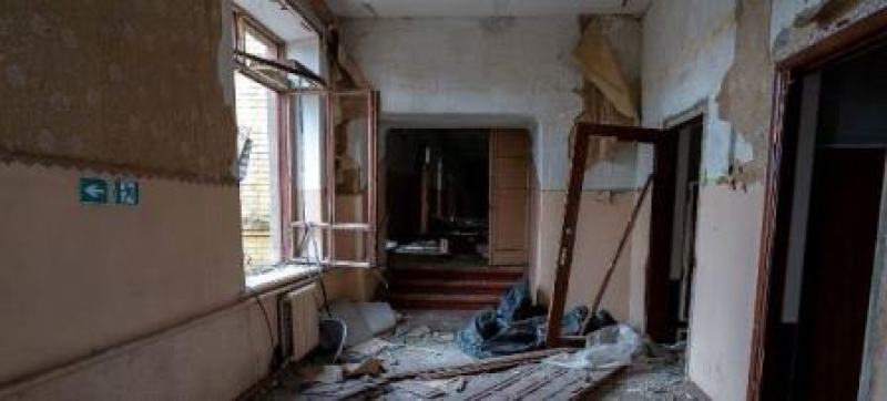 the-destruction-of-municipal-buildings-including-this-school-in-the-village-of-ulakly-in-the-donetsk-region-of-ukraine-continues-61f6090ceef905a05c3faa87113d7f901736357470.jpg