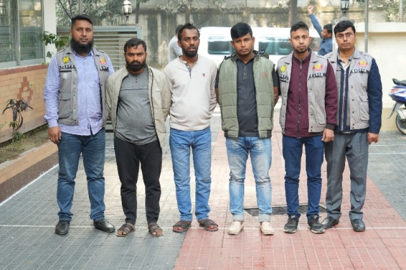 arrest-dhanmondi-68ae89b8f4dae09174f8b8979880c1cb1736666124.jpg