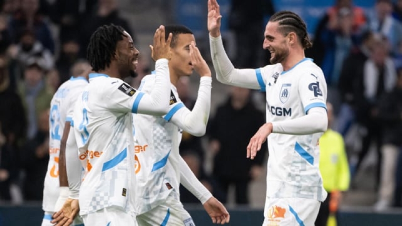 rabiot-helps-marseille-keep-pressure-on-psg-94948d49fbe4c381366cc49c68d055871736656447.jpg