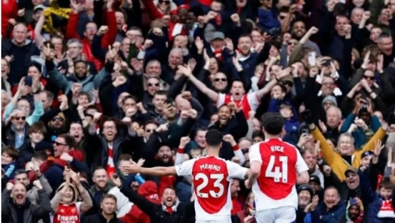 arsenaledgeoutchelseafulhambeatspurs-ezgif-bdeeddc4ec25c9a513d9f4ecf356e6211742145678.jpg