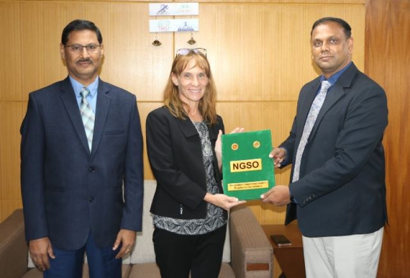 btrc-handed-over-two-licences-to-starlink-representative-in-dhaka-on-tuesday-29-april-2025-5c5176852fd47498f2e4244a7e0456131745943026.jpeg