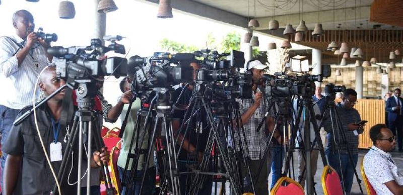journalists-in-somalia-attend-a-press-conference-318571658102056be2a45091cf4198971746209062.jpg