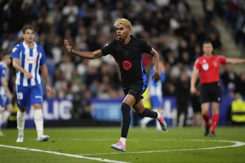 barcelonas-lamine-yamal-reacts-after-scoring-during-a-spanish-la-liga-soccer-match-between-espanyol-and-barcelona-in-barcelona-spain-thursday-may-15-2025-7f04fd239bfed8e4f1b95b68dc7fd9c01747367419.jpg