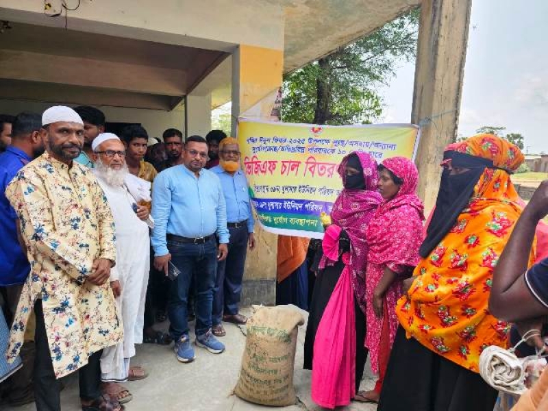 vgf-rice-being-distributed-among-destitute-families-in-kalapara-on-monday-24-march-2025-321a95fd56de2dbe23fe3f00eab7c7cb1750097491.jpg