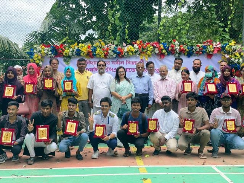 38-meritorious-students-get-jikut-foundation-reception-in-munshiganj-on-thursday-76129cccc81c884bbf33fbb18689330d1753466519.jpg
